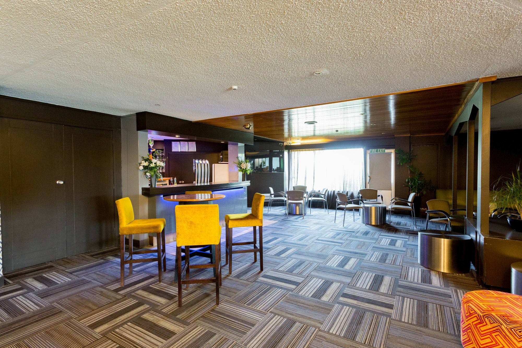 The Redwood Hotel Christchurch Extérieur photo